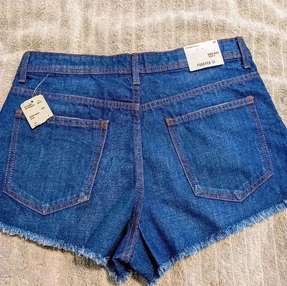 Forever 21 Raw Hem Fringe High Waist Blue Stretch Denim Jean Shorts Size 27 NWT - Picture 6 of 7